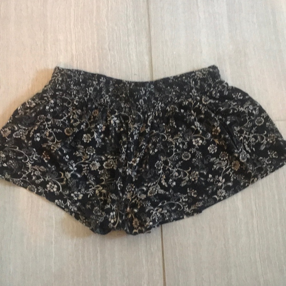 Forever21 booty shorts